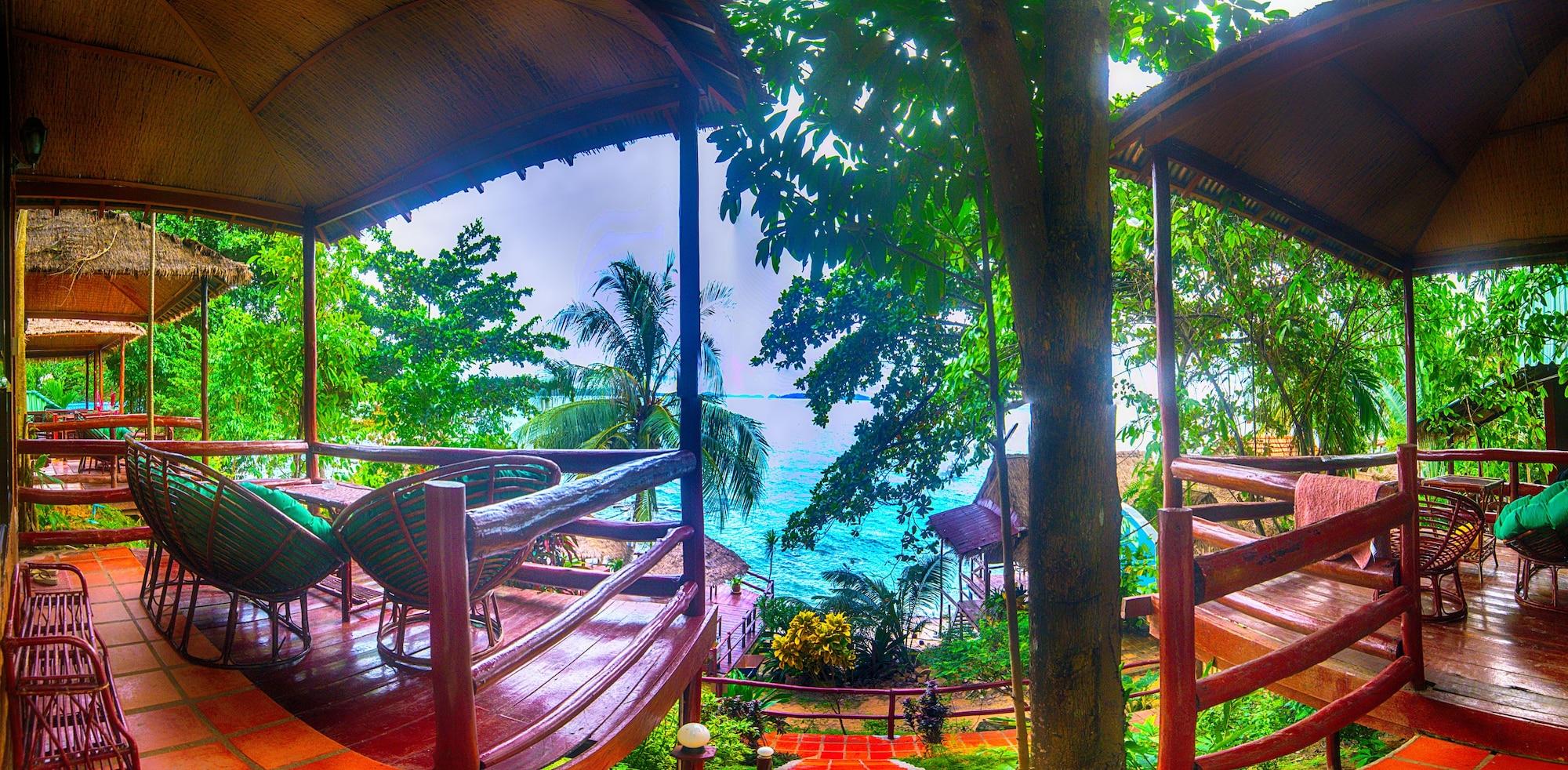 Above Us Only Sky Otel Sihanoukville Dış mekan fotoğraf