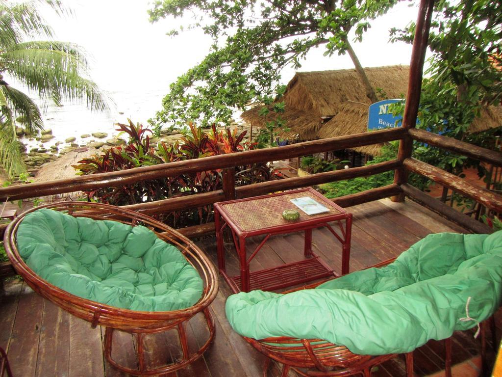 Above Us Only Sky Otel Sihanoukville Oda fotoğraf